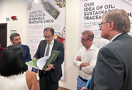 L’assessore regionale Gianluca Comazzi in visita all’Oleificio Zucchi