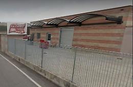 Ladri buongustai, è maxi furto: spariti 30mila euro in salumi