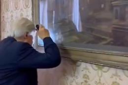 Vittorio Sgarbi, la visita alla scoperta dei tesori custoditi in Prefettura