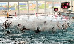 Piscina, «Acqua salatissima». Anche la Pallanuoto saluta