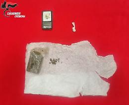  Trovato dai carabinieri in possesso di hashish e bilancino, 30enne arrestato