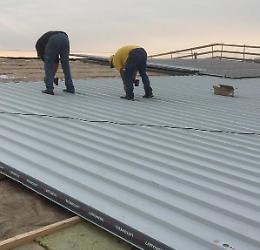 Copertura del palazzetto. Il sindaco Priori: manca  solo il fotovoltaico