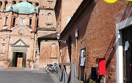 Il senso unico in via Battaglio va di traverso ai residenti