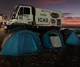 Deserto sconfitto: il camion dei Cabini a Dakar