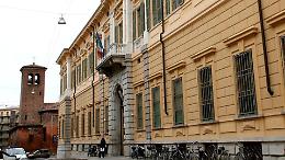 Ex compagno calunniato, la figlia: &laquo;Le fotografie dei lividi, per me, sono false&raquo;