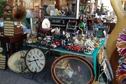 I mercatini di Porta Serio: Tra antiquariato e vintage 