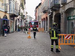 Caduta di calcinacci nella centrale via Mazzini, colpa del maltempo