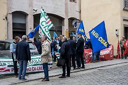 Presidio in Prefettura: autisti tra paura e protesta
