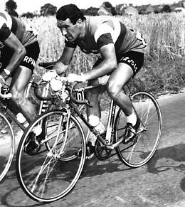 Omaggio al mito Baffi: mostra e gala amarcord