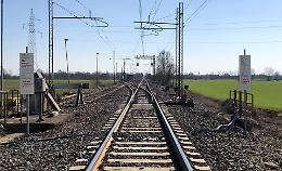 Scatta il blocco: addio treni per un mese