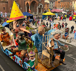 Sfilata notturna della 59ª edizione del Carnevale di Pescarolo