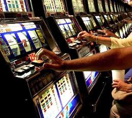 Gioco d'azzardo: nei Comuni la stretta è operativa