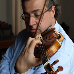 Luca Fanfoni e figli: "Capricci" con Stradivari autentici
