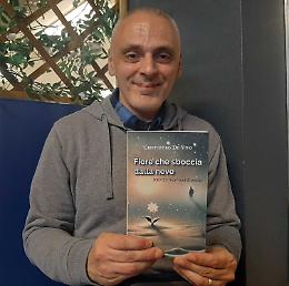 Poesia vera passione: De Vivo, il bidello che fa lo scrittore