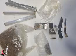 Droga e munizioni da guerra in casa, spacciatore ai domiciliari