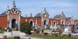 Spariscono lumini e fiori al cimitero: nuova ondata di furti