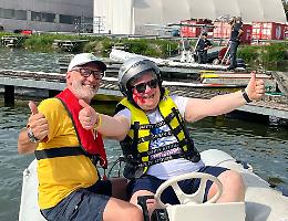 La “Barca del Sorriso” fa centro: sport e inclusione sulle acque del porto canale
