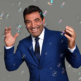 "Bollicine" il nuovo spettacolo di Max Giusti