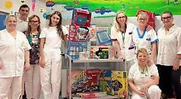 Giochi donati alla Pediatria per regalare un sorriso ai più piccoli