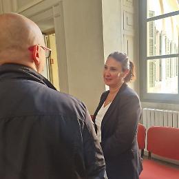 Dal convento all’altare, poi crisi. «Stalker? No: mi ha vessato lei»