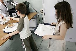 Aumenta dell’11% la tariffa della mensa scolastica: da 4,5 a 5 euro a pasto