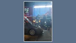 Auto in fiamme in via Ghinaglia