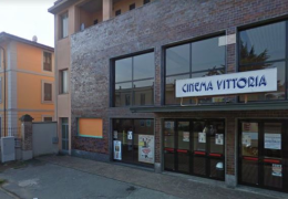 Allarme del parroco: «Il cinema Vittoria rischia di chiudere»