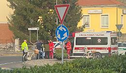 Bici urtata da un’auto in via Mercato