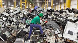 Rifiuti elettronici e plastica, sabato maxi raccolta al Cambonino