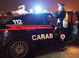 Aggredito dal branco in  centro