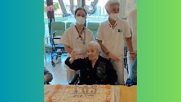 Luciana compie 103 anni e celebra una vita tra ricordi e passioni