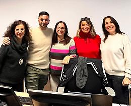 La forza di chi trasforma le ferite in coraggio: studenti rapiti dal racconto di Capperi