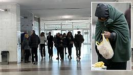 Accampati in ospedale: &laquo;Qui come in famiglia&raquo;