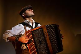 Balfolk di fine anno alla Soms, arriva Saro Calandi