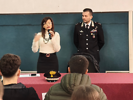 Carabinieri in aula al Torriani: un futuro tra scienza e servizio