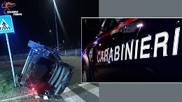 Si schianta con l'auto, 29enne denunciato per guida in stato di ebbrezza