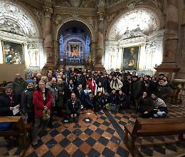 Notte di fede e passi condivisi: pellegrinaggio verso Caravaggio
