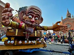 Carri, colori e festa: il Carnevale di Pescarolo vince sempre  