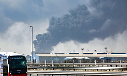 Bloccato al gate mentre scoppia la crisi: &laquo;Mi sento al sicuro, qui &egrave; tutto sotto controllo&raquo;