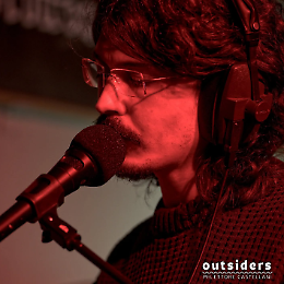 AKA5HA + PRIM: cantautorato elettronico e pop intimo