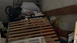 &laquo;Gli abusivi sono fuori controllo. Noi, sommersi dai rifiuti&raquo;