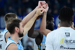 Basket, dieci componenti del team positivi: a rischio Vanoli-Trieste 