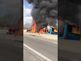 VIDEO Paura sul bus, l'incendio sul mezzo di Autoguidovie