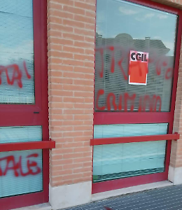 Vetrine imbrattate,  la Cisl è vicina alla Cgil 