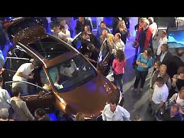 Cremona. Musica, rinfresco e folla per la presentazione della nuova Bmw X1