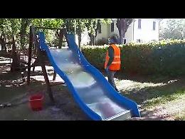 VIDEO La sanificazione dei giochi al Campo di Marte di Crema