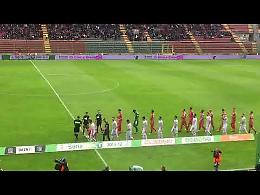 VIDEO L'ingresso in campo allo Zini di Cremonese e Lecce