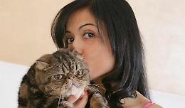 Milano - Il 10 gennaio calendario benefico di Maura Anastas&igrave;a per gli amici a 4 zampe