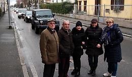 "Troppe auto dal sottopasso"
I residenti scendono in strada