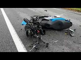 VIDEO Lo scontro auto-moto